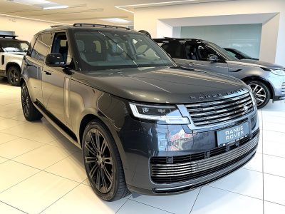 Land Rover Range Rover SV P615 LWB Aut. AWD bei Autohaus Lehr in 